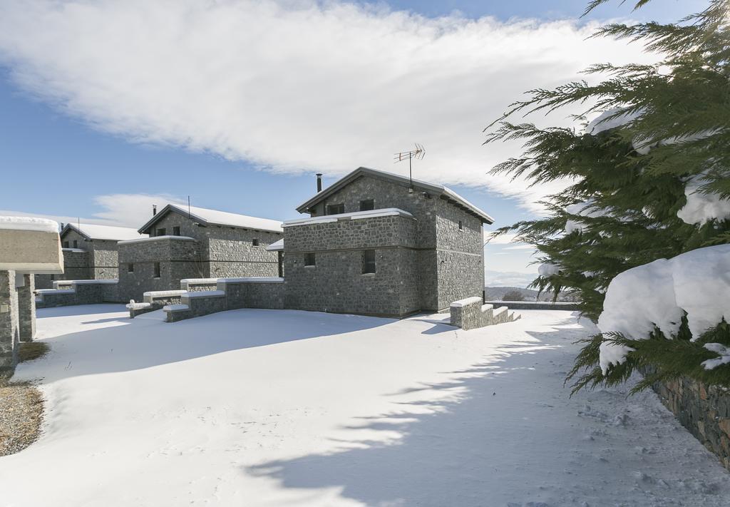 One And Only Villas Палеос Агиос Атанасиос Екстериор снимка